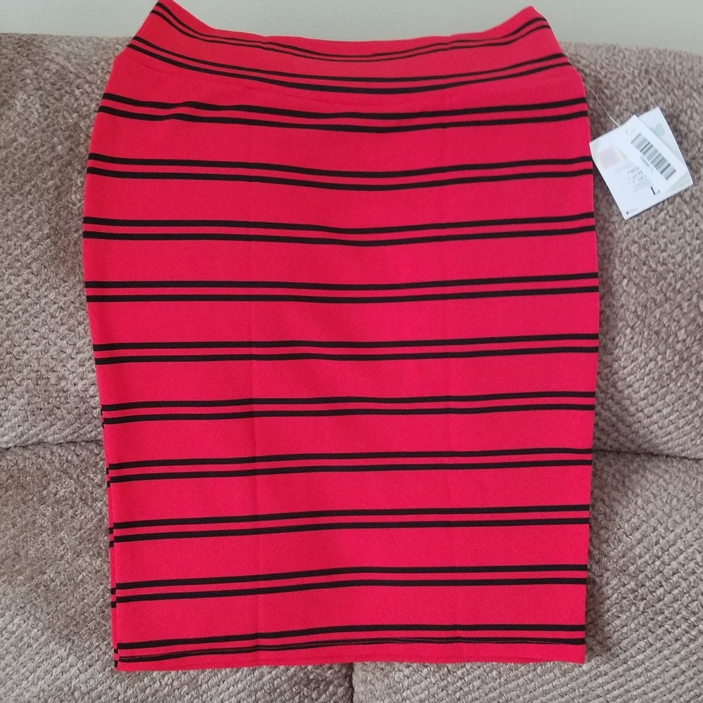 NWT'S Lularoe Striped Cassie Skirt Size Large